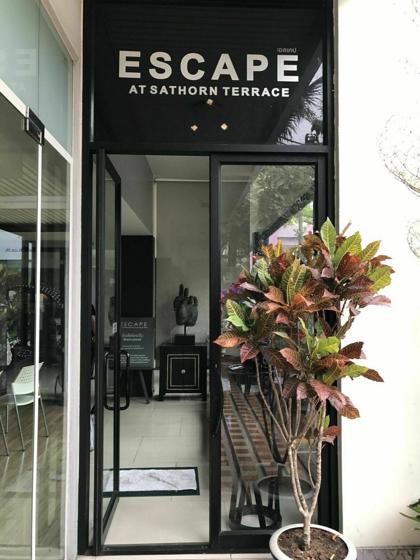 Somewhere To Escape - Hometel Bangkok Exterior foto